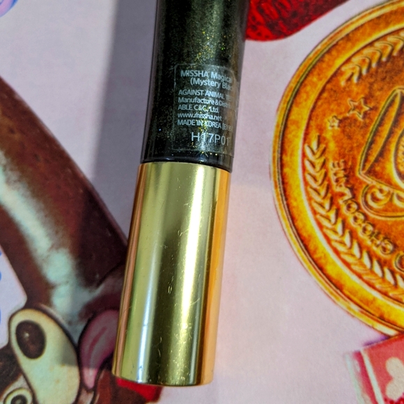 🇰🇷Color-changing black lipgloss👄 - Picture 2 of 2